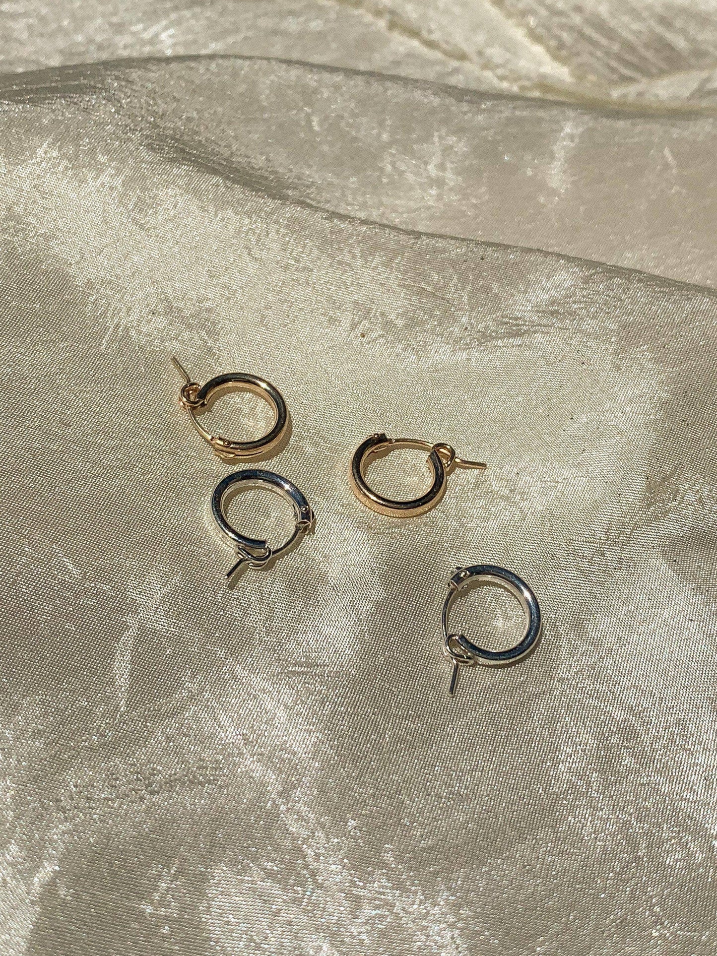 Everyday Gold Click Hoop Earrings