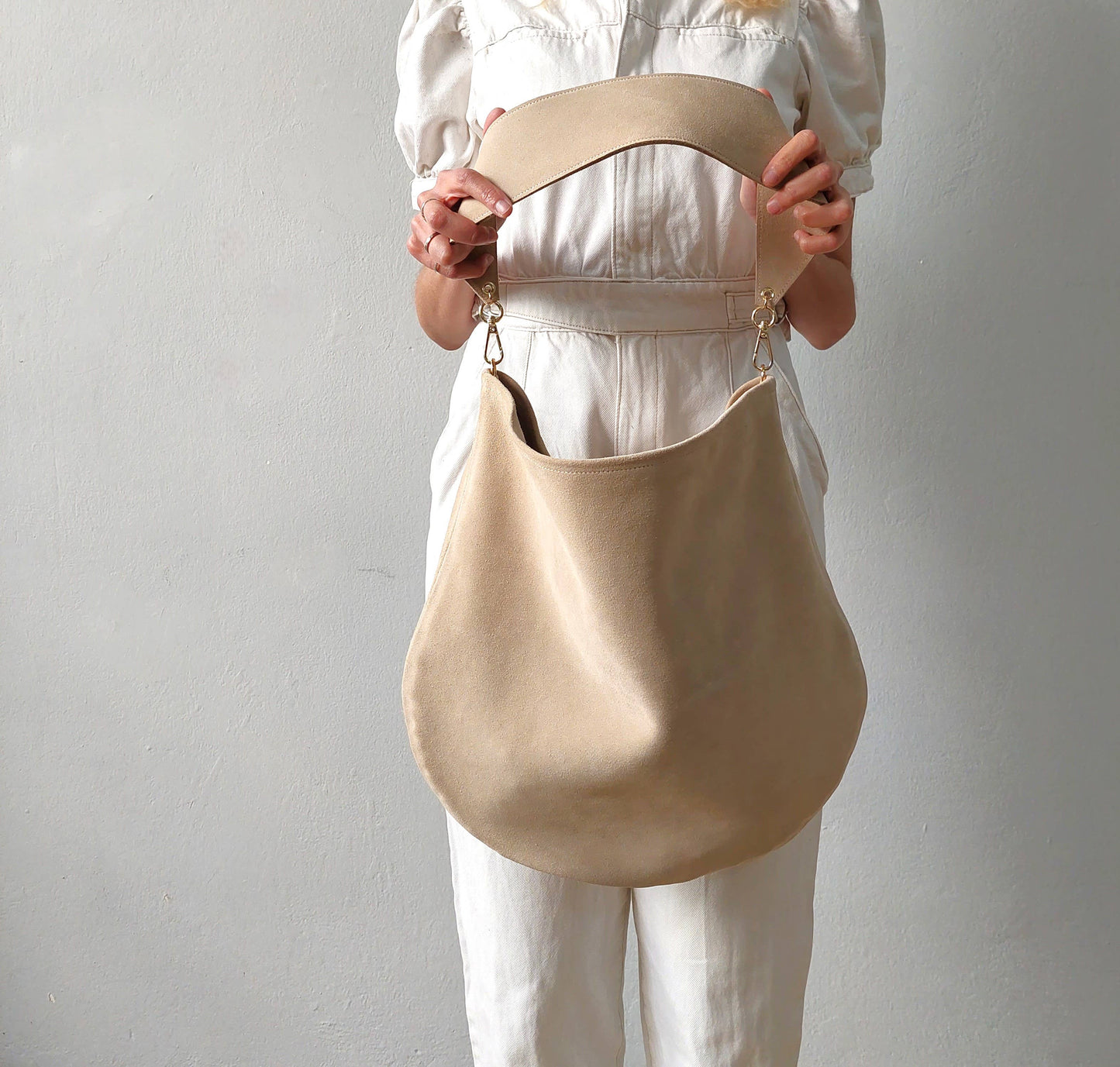 Hobo Suede Bag | Soft Beige