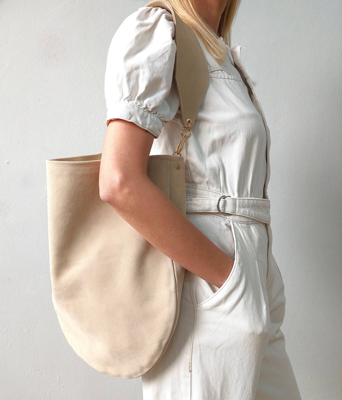 Hobo Suede Bag | Soft Beige