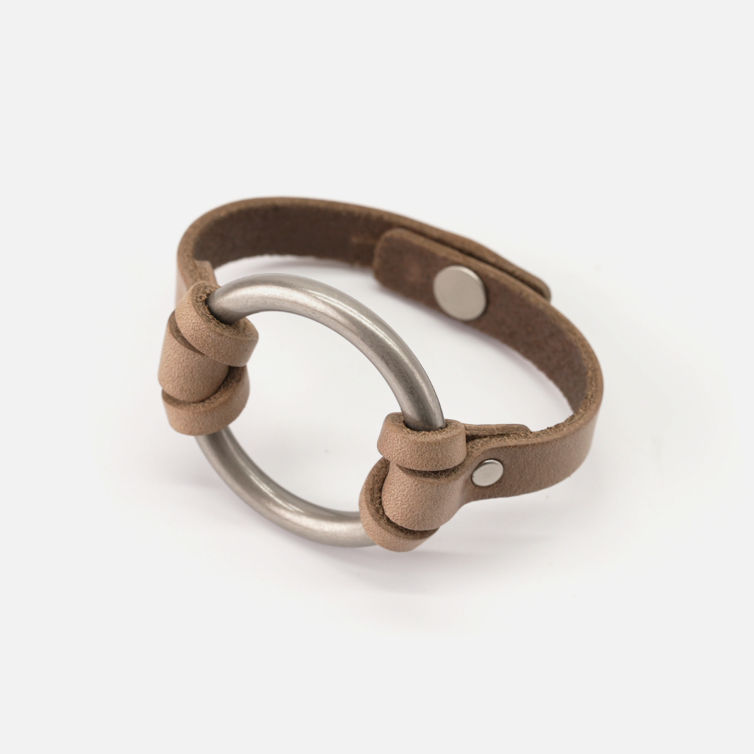 Equestrian-Inspired Chinati O-Ring Leather Bracelet