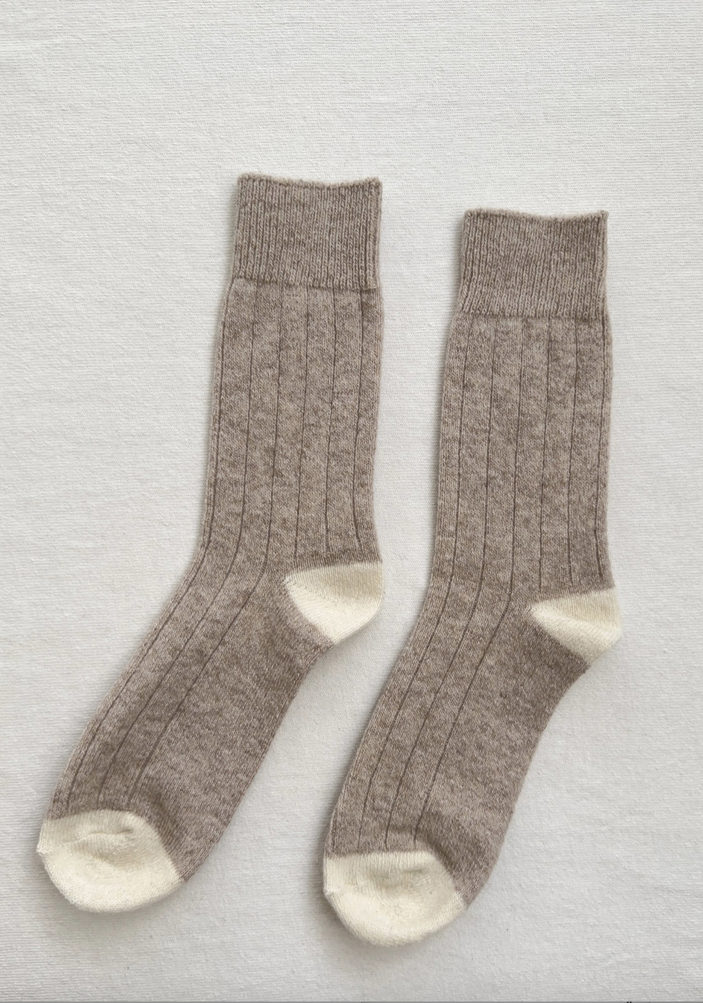 Le Bon Shoppe Classic Cashmere Socks | Fawn