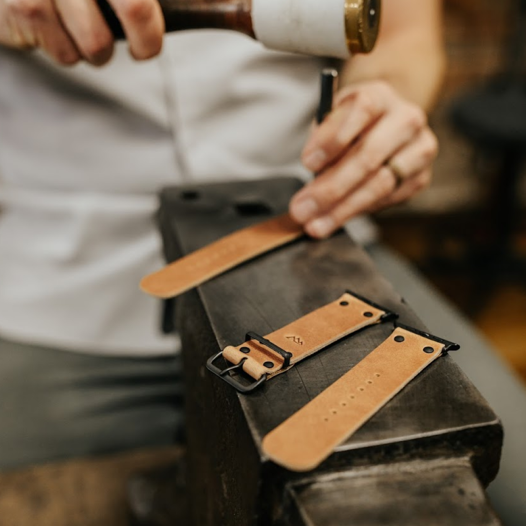 Leather Apple Watch Band - USA Made & Full-Grain Leather