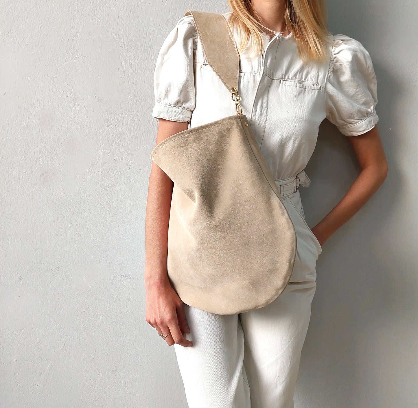 Hobo Suede Bag | Soft Beige