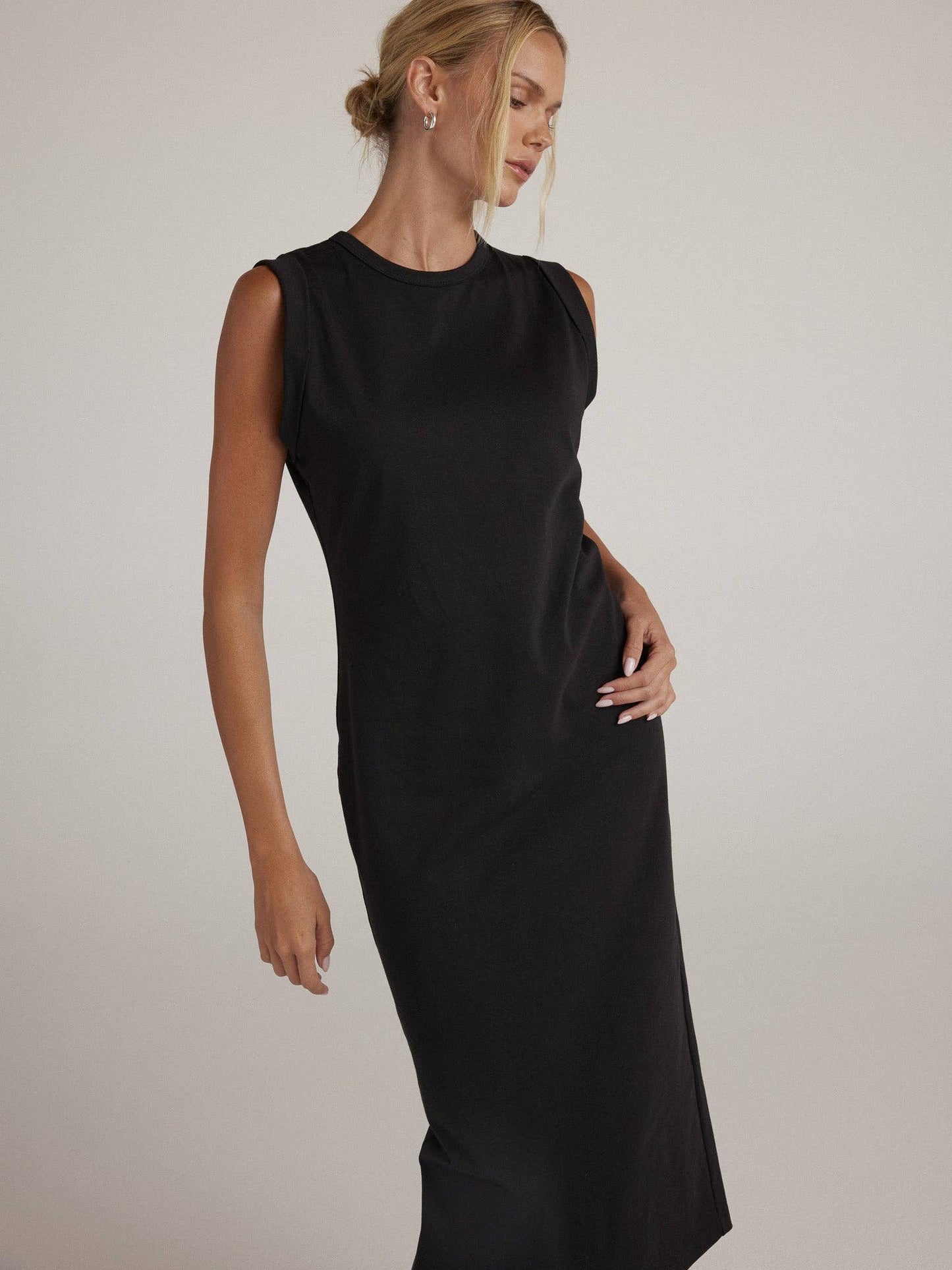 Sleeveless Black "David" Maxi Dress