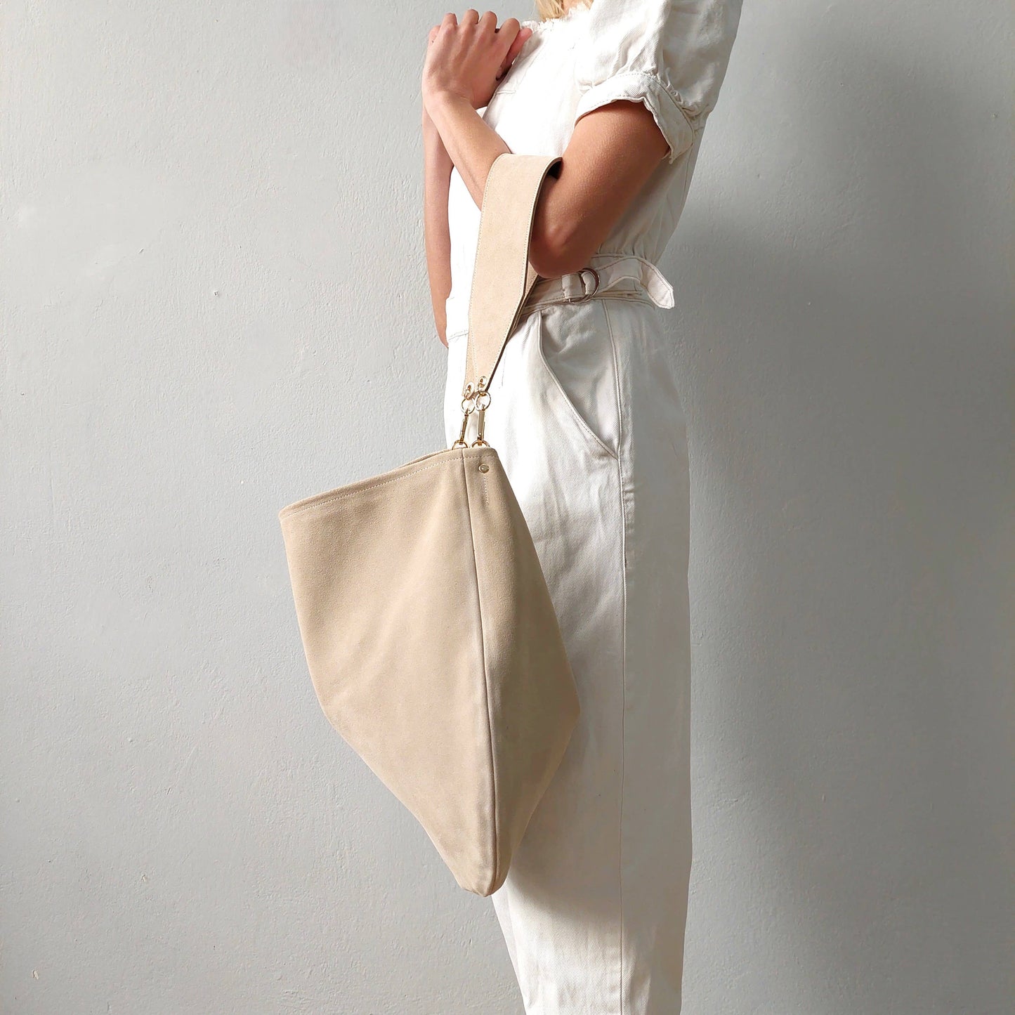 Hobo Suede Bag | Soft Beige