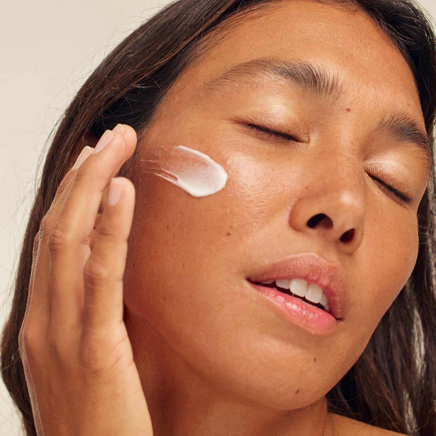 Utu SPF 30 Daily Moisturizing Face Sunscreen | 2.5oz/75ml