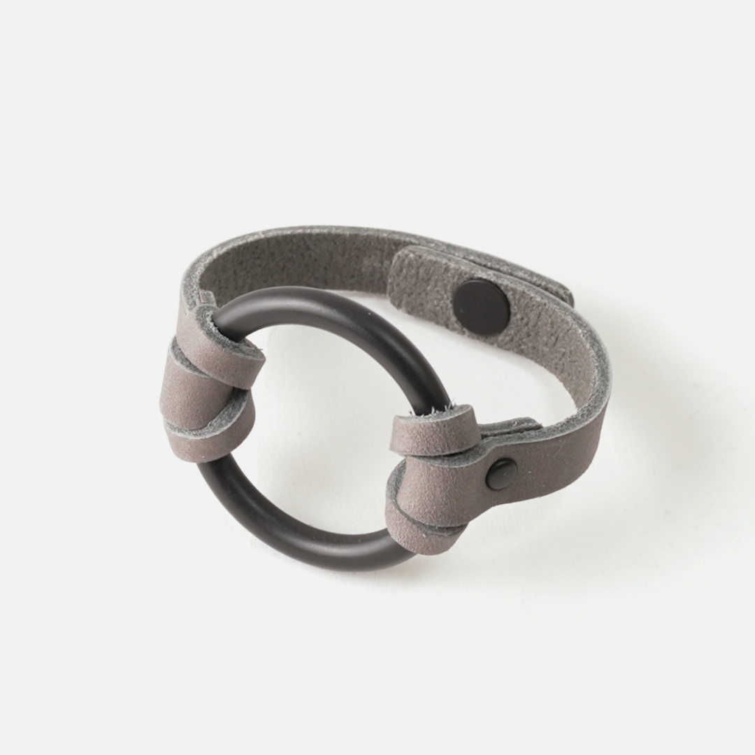 Equestrian-Inspired Chinati O-Ring Leather Bracelet