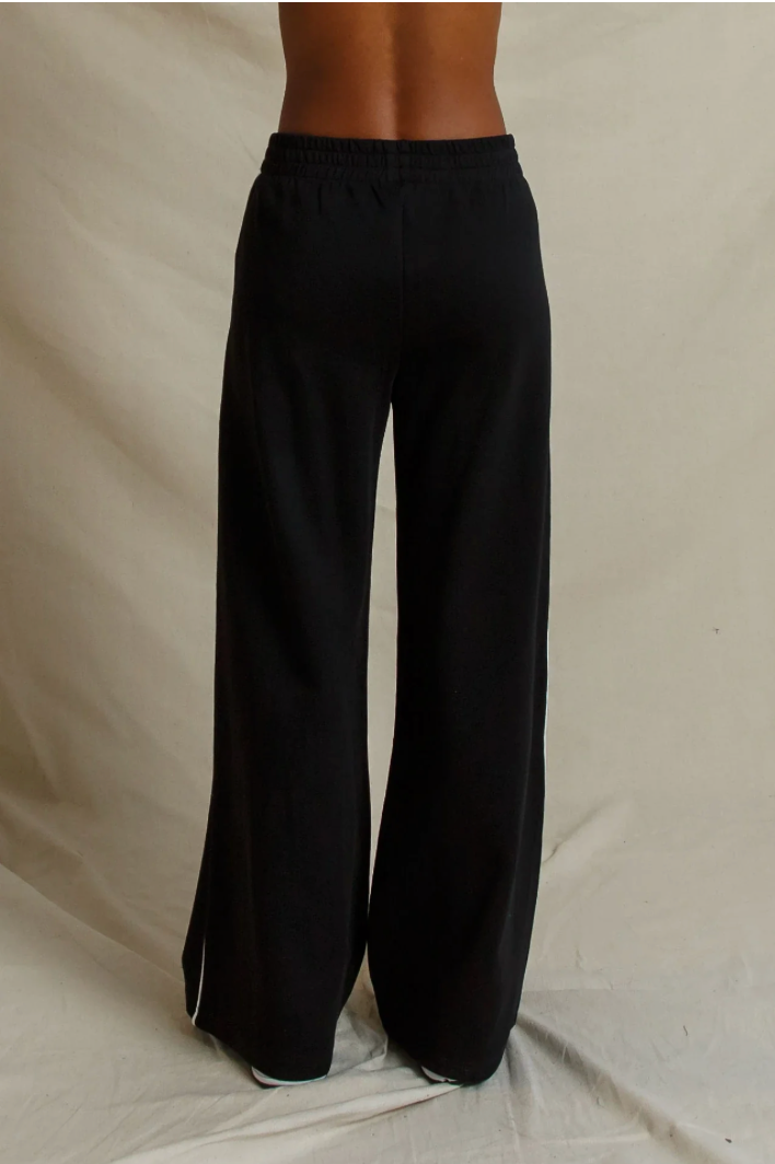 Perfect White Tee Mikos Travel Wide Leg Pant | True Black