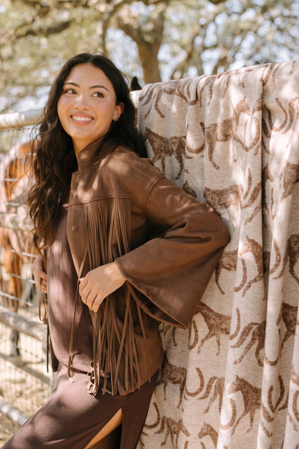Hill Country Horses Lightweight Blanket | Brown